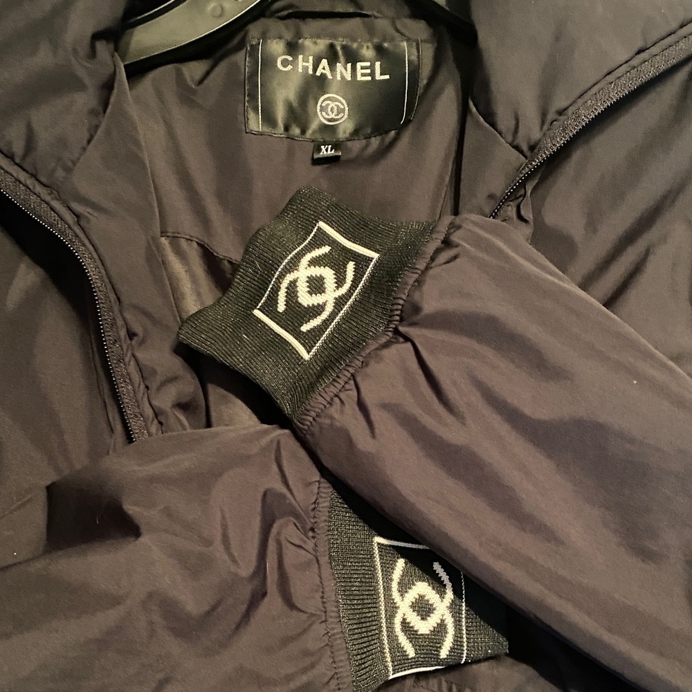 CHANEL 💥RARE💥 Vintage Black Jacket with Iconic Logo Details
